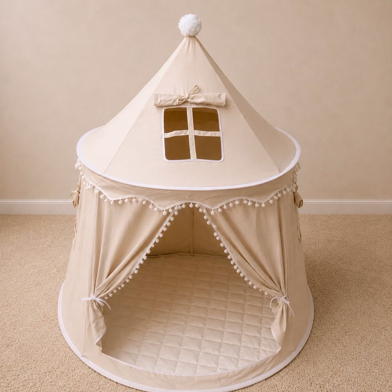 Gemütliches Tipi-Zelt mit Bodenmatte als Leseecke mieten Berlin