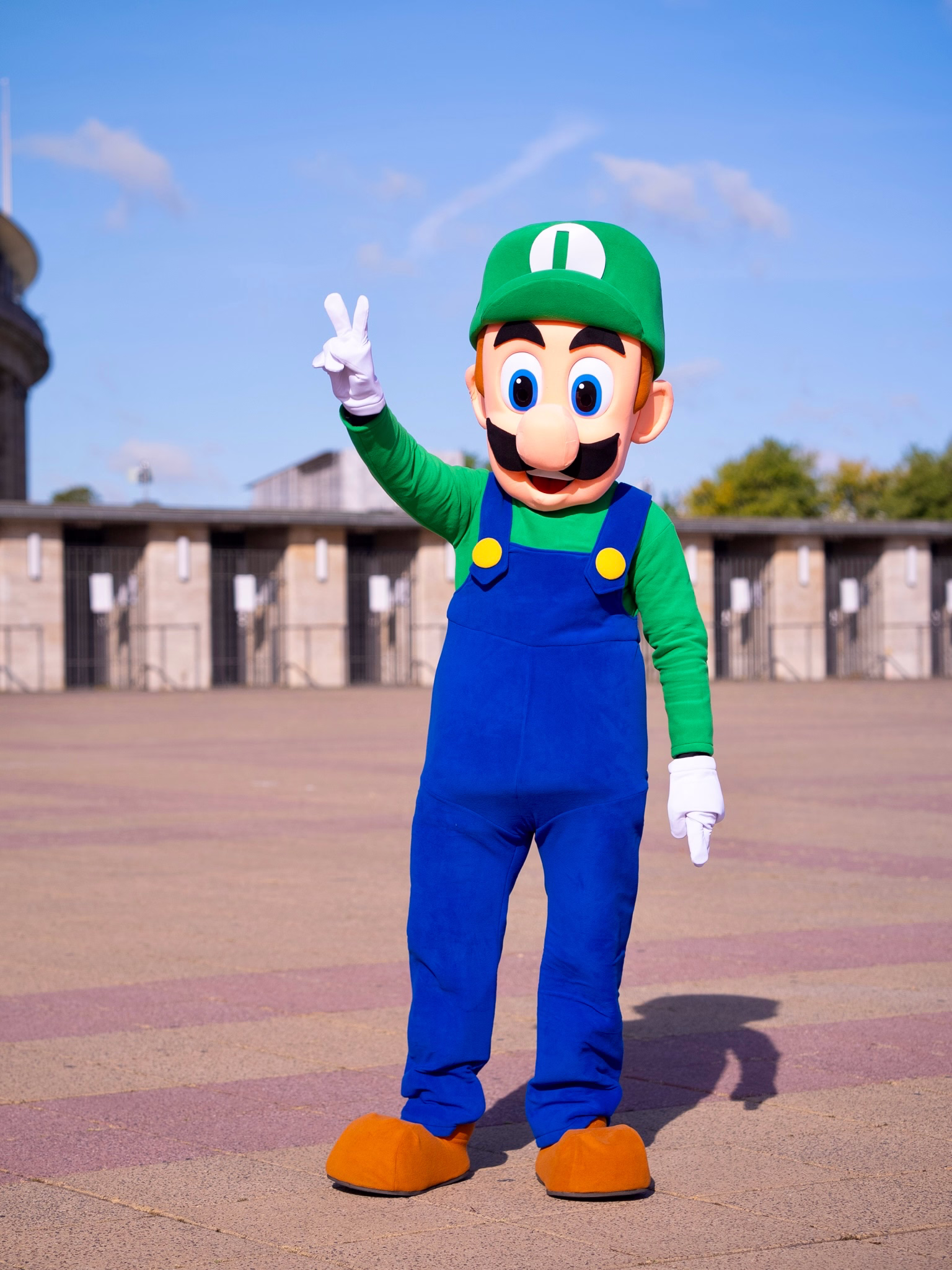 Luigi als Maskottchen für Kindergeburtstag und Event in Berlin buchen